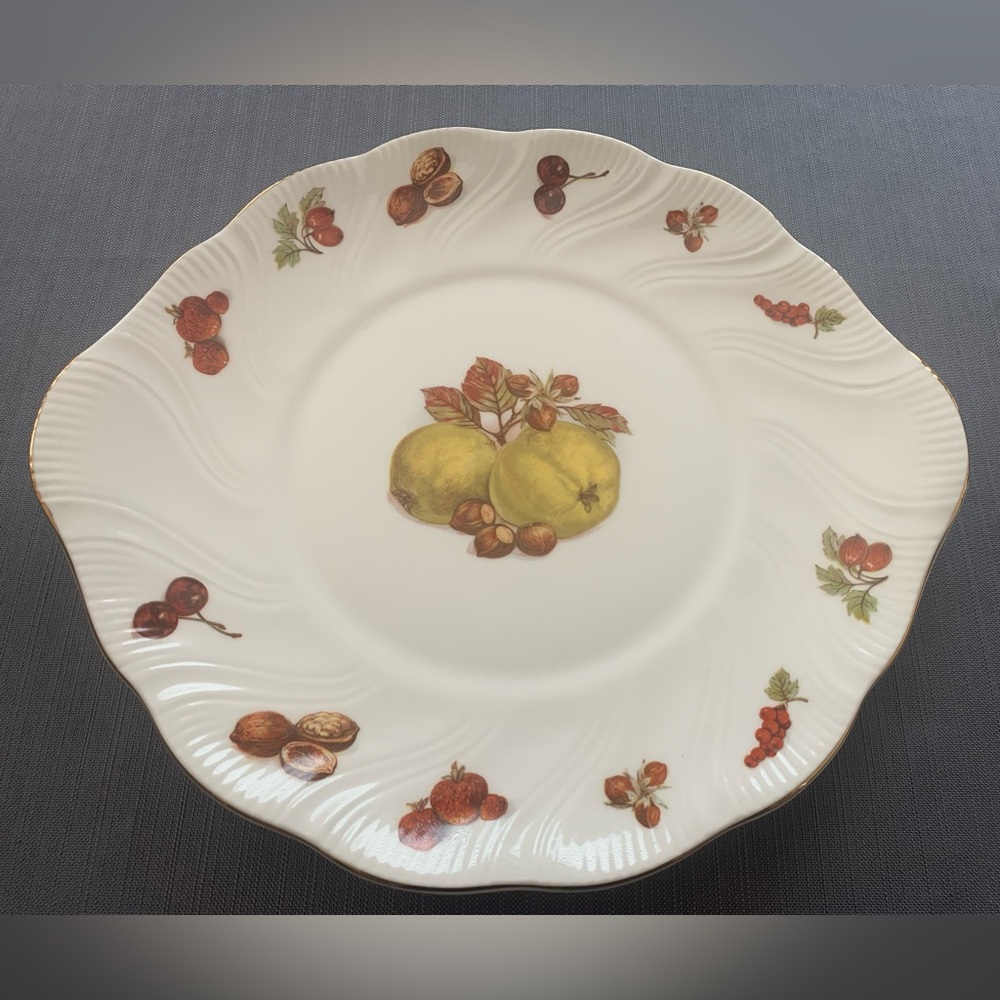 Sadler England Elegant Fruit and Nut Design Plate